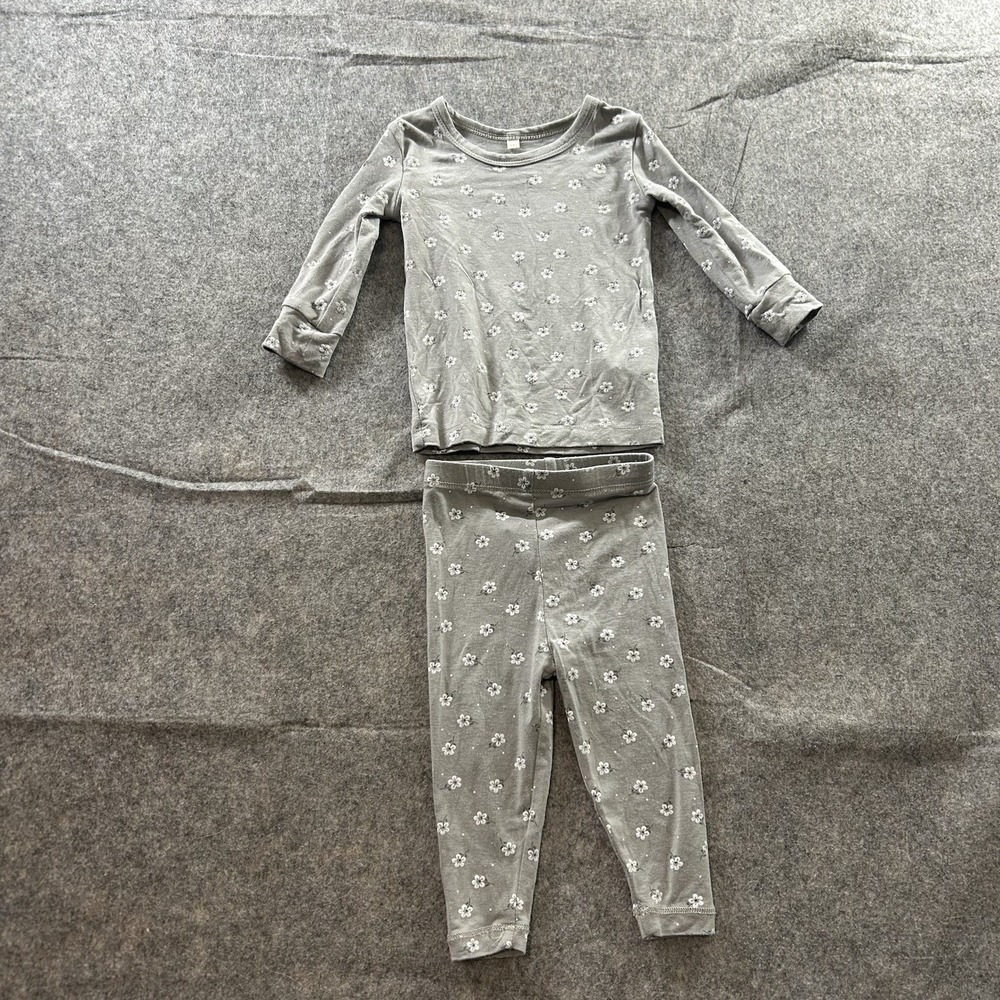 Quincy Mae Bamboo Pajama Set Girls 3-6 Months Fitted Gray Floral